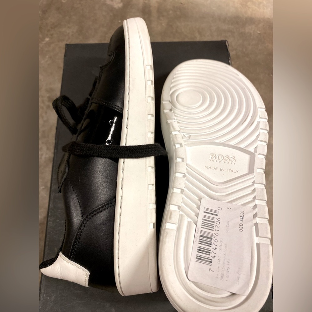 HUGO BOSS Low Cut Joe Size 7